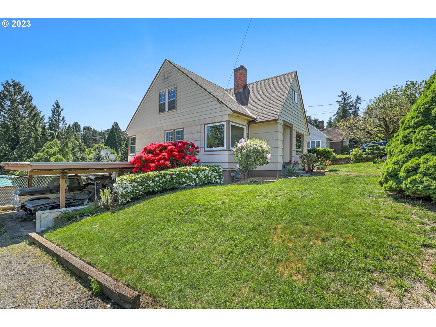 2820 Southwest Taylors Ferry Road Portland, OR 97219 - Photo 3 of 45 Gallery Image 3