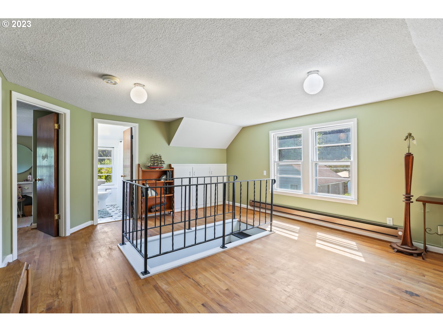 2820 Southwest Taylors Ferry Road Portland, OR 97219 - Photo 32 of 45 Gallery Image 32