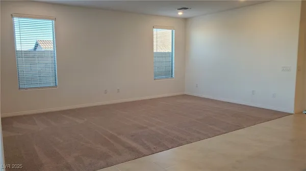 $2,950 | 6 Sun Mirage Avenue, Henderson, NV 89011