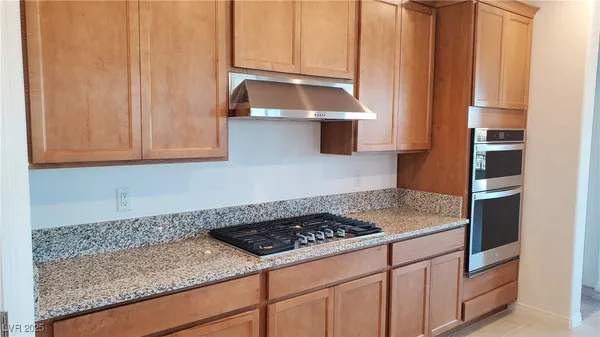 $2,950 | 6 Sun Mirage Avenue, Henderson, NV 89011