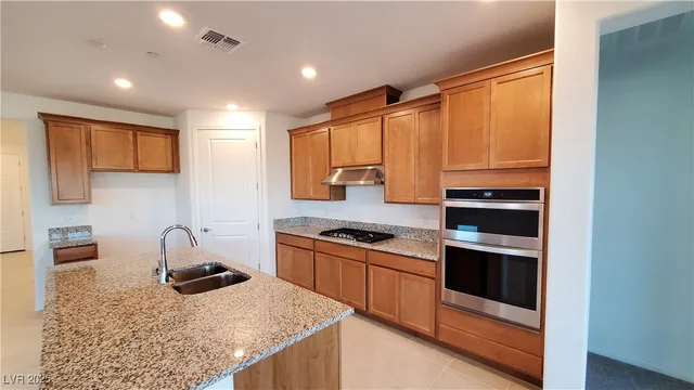 $3,095 | 6 Sun Mirage Avenue, Henderson, NV 89011