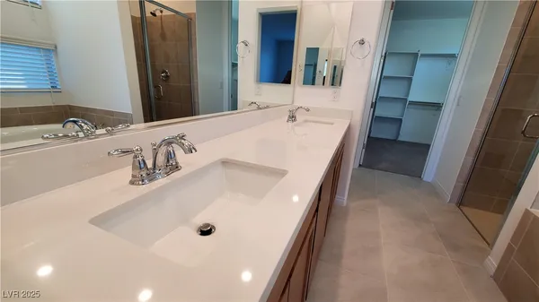 $2,950 | 6 Sun Mirage Avenue, Henderson, NV 89011