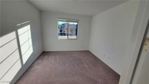 $2,950 | 6 Sun Mirage Avenue, Henderson, NV 89011