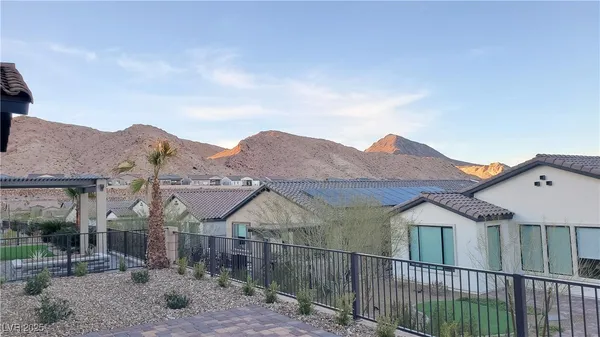 $2,950 | 6 Sun Mirage Avenue, Henderson, NV 89011