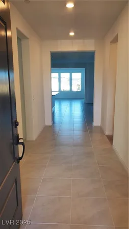 $2,950 | 6 Sun Mirage Avenue, Henderson, NV 89011