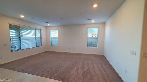 $2,950 | 6 Sun Mirage Avenue, Henderson, NV 89011
