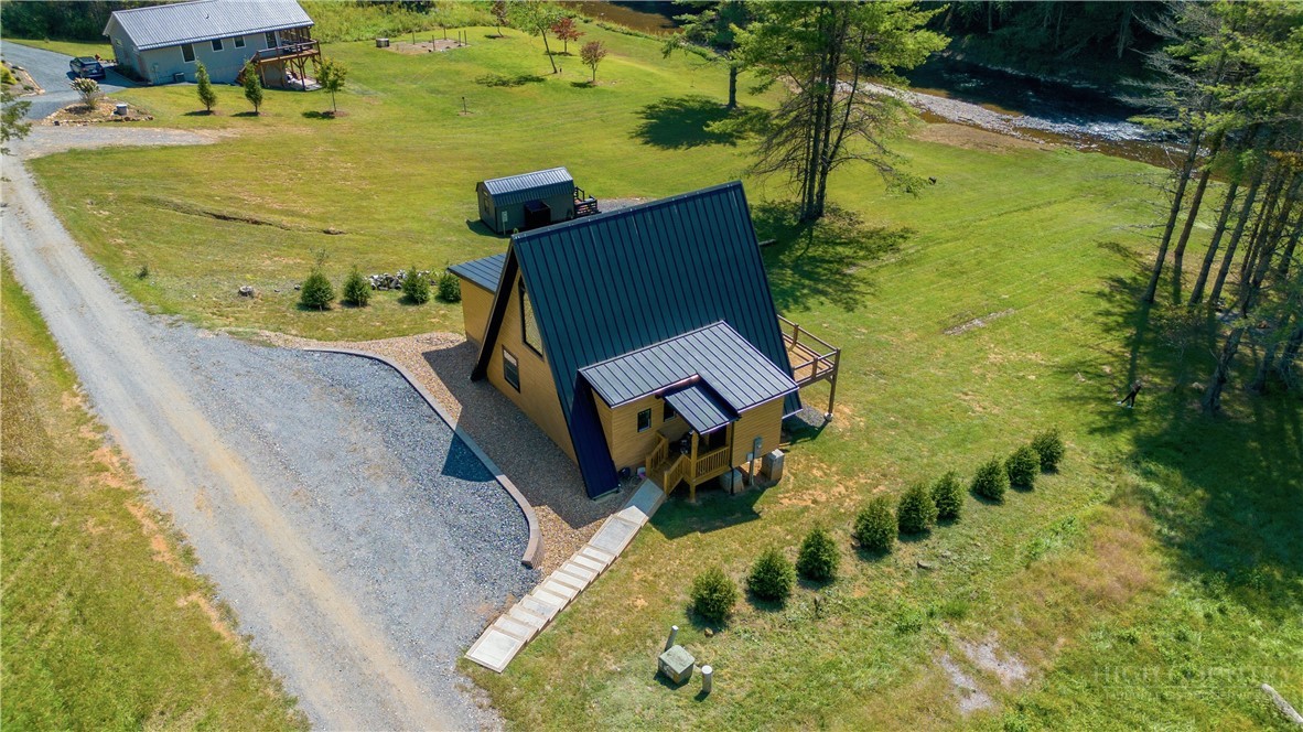 355 South River Hills Road Lansing, NC 28643 - Photo 30 of 40