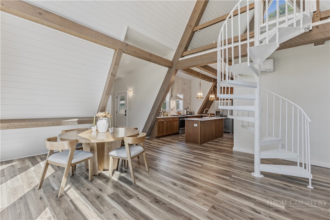 355 South River Hills Road Lansing, NC 28643 - Photo 7 of 40