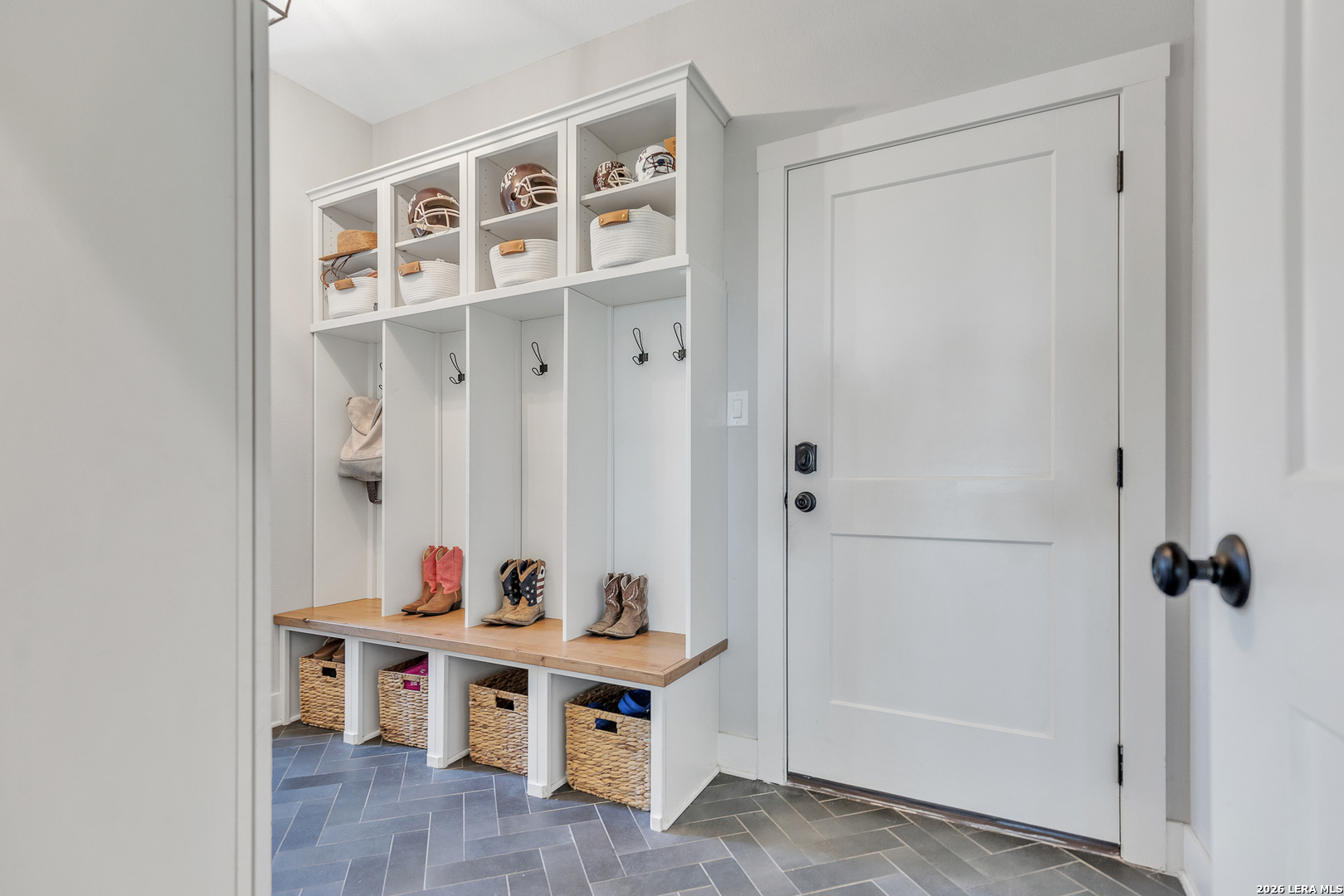 1026 Timbercrest Pleasanton, TX 78064 - Photo 25 of 37 a view of a room with shelves