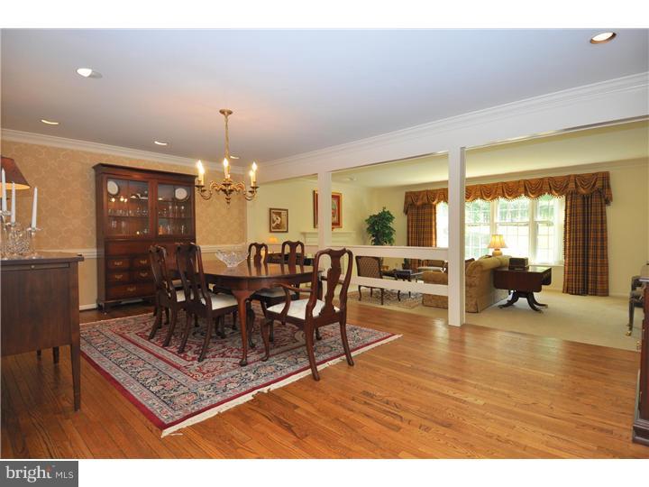 445 Inveraray Road Villanova, PA 19085 - Photo 4 of 24