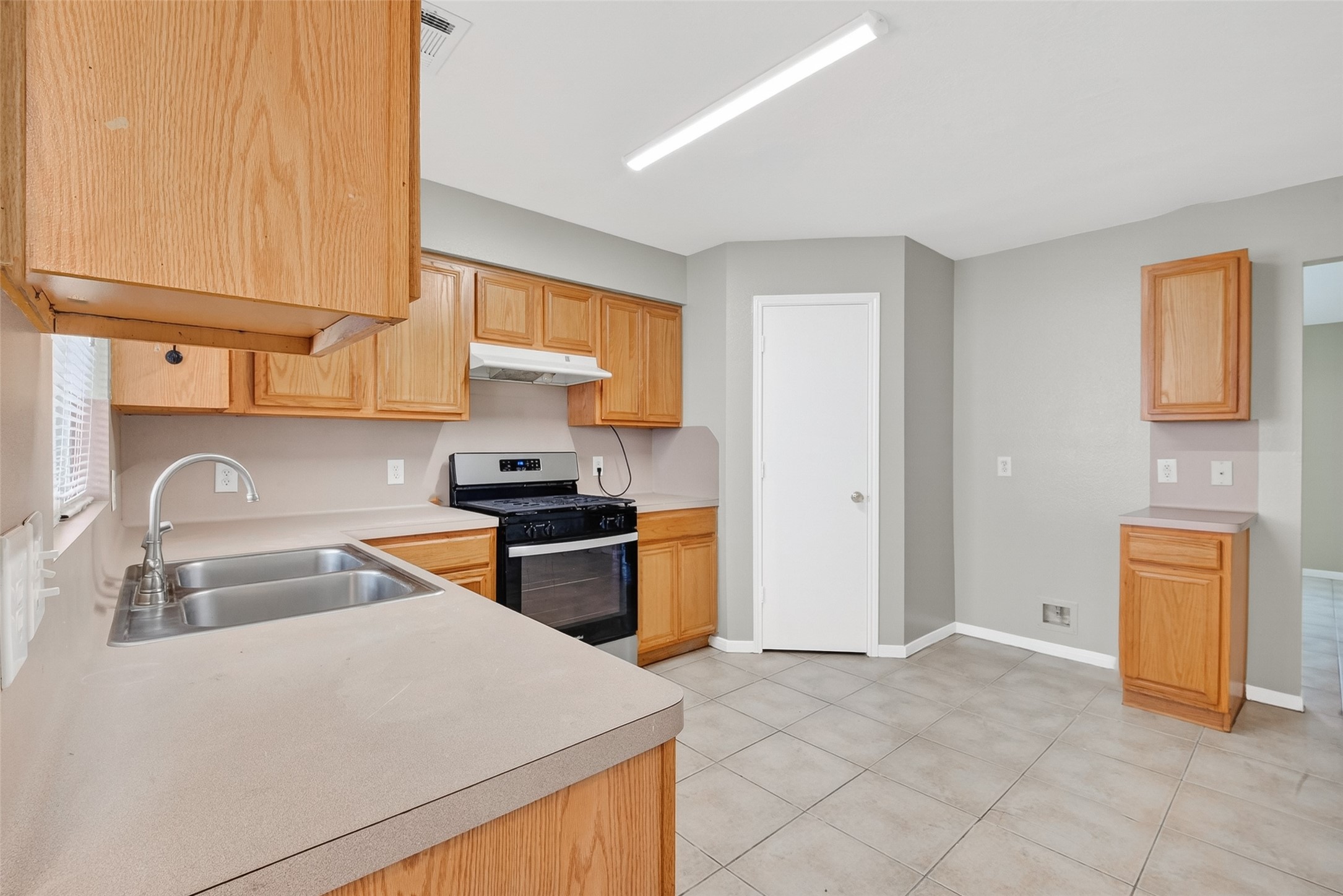 1118 Chestnut Bough Street Channelview, TX 77530 - Photo 15 of 39