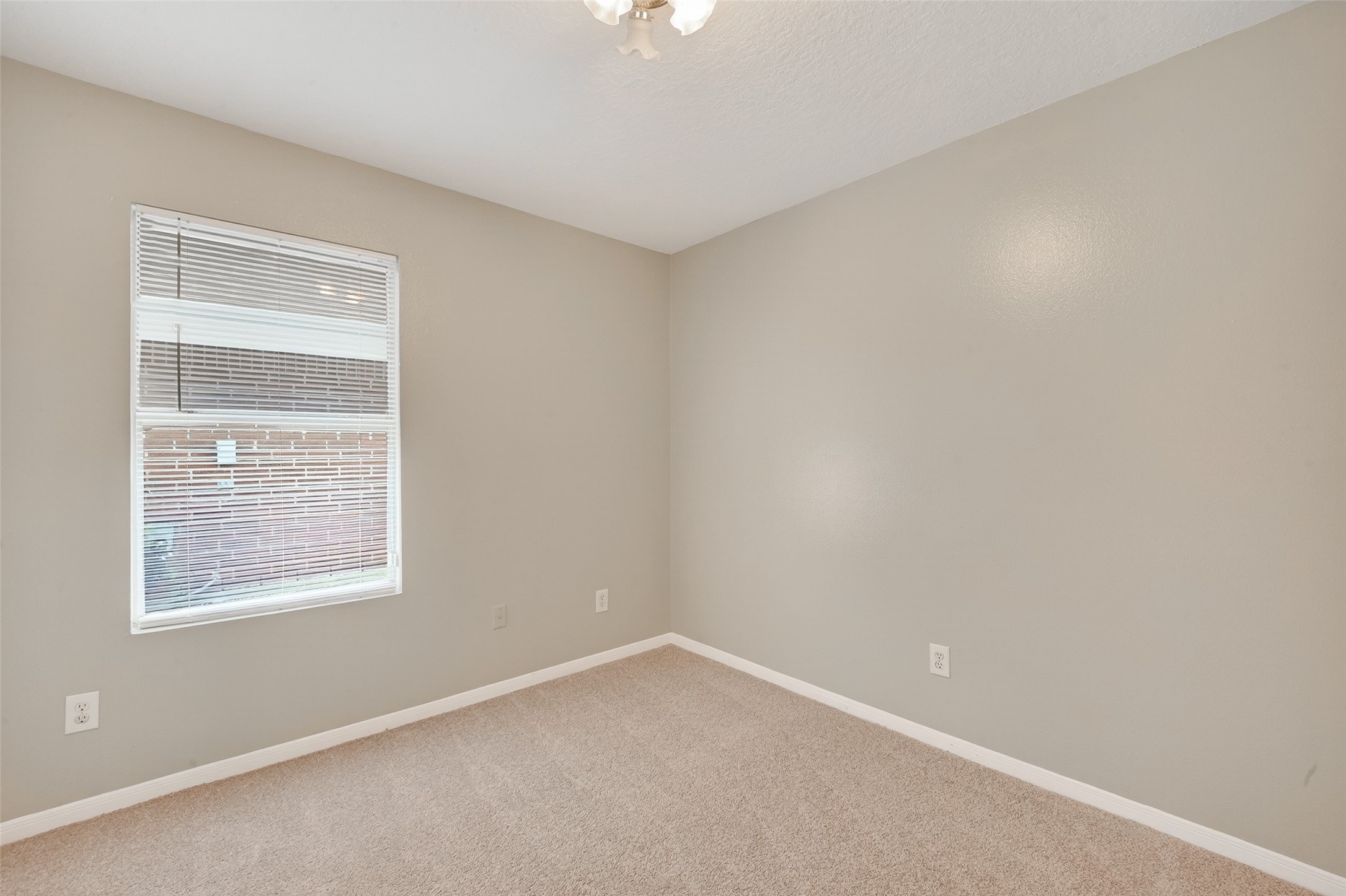 1118 Chestnut Bough Street Channelview, TX 77530 - Photo 24 of 39 Bedroom 1