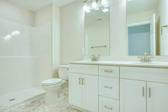 $279,900 | 222 Sandpiper Place, Holly Ridge, NC 28445