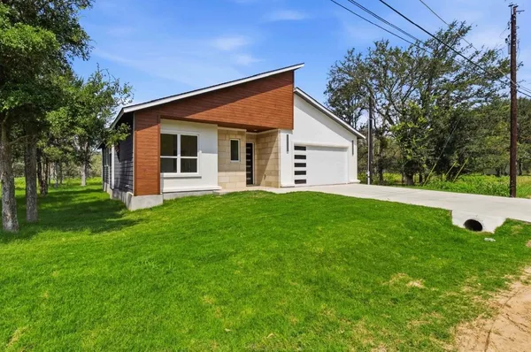 $455,000 | 118 Puu Waa Waa Lane, Bastrop, TX 78602