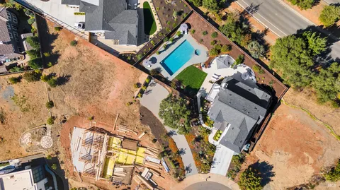$2,100,000 | 3724 Stanhope Court, Santa Rosa, CA 95404