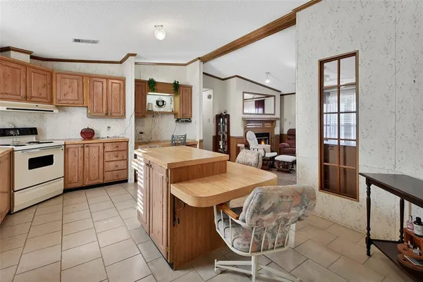 $315,000 | 27130 Fishermans Road, Paisley, FL 32767
