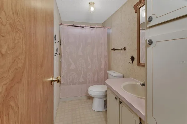 $315,000 | 27130 Fishermans Road, Paisley, FL 32767