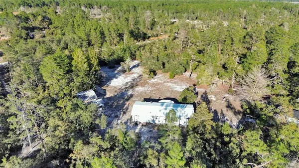 $315,000 | 27130 Fishermans Road, Paisley, FL 32767