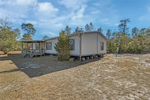 $315,000 | 27130 Fishermans Road, Paisley, FL 32767