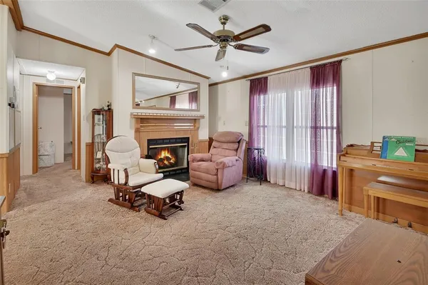 $315,000 | 27130 Fishermans Road, Paisley, FL 32767