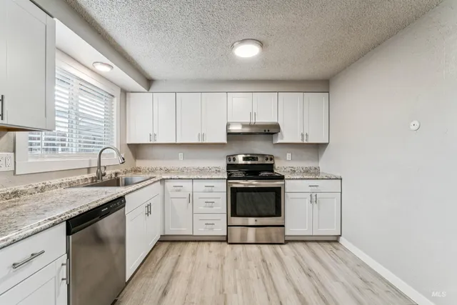 $837,000 | 2105 Airport Avenue, Caldwell, ID 83605