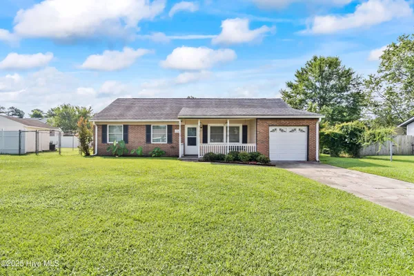 $1,550 | 211 Dennis Road, Jacksonville, NC 28546