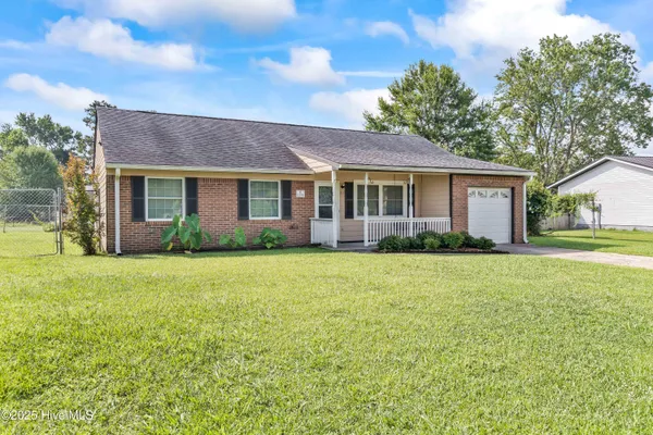 $1,550 | 211 Dennis Road, Jacksonville, NC 28546