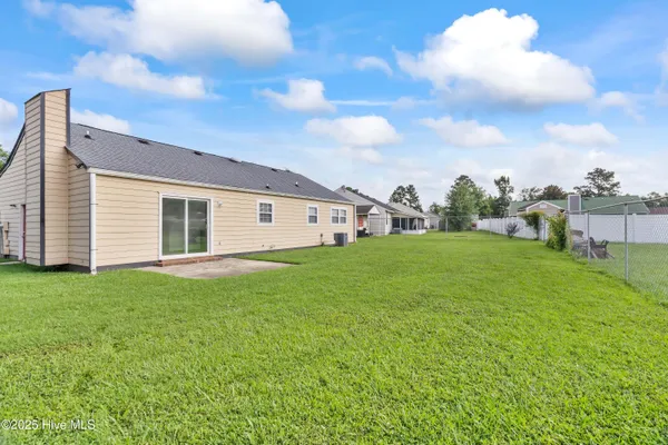 $1,550 | 211 Dennis Road, Jacksonville, NC 28546