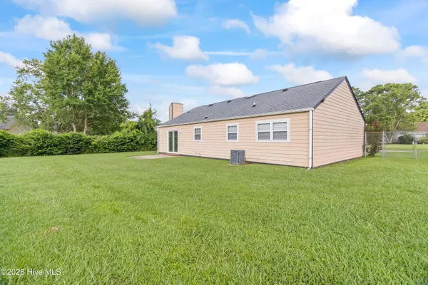 $1,550 | 211 Dennis Road, Jacksonville, NC 28546