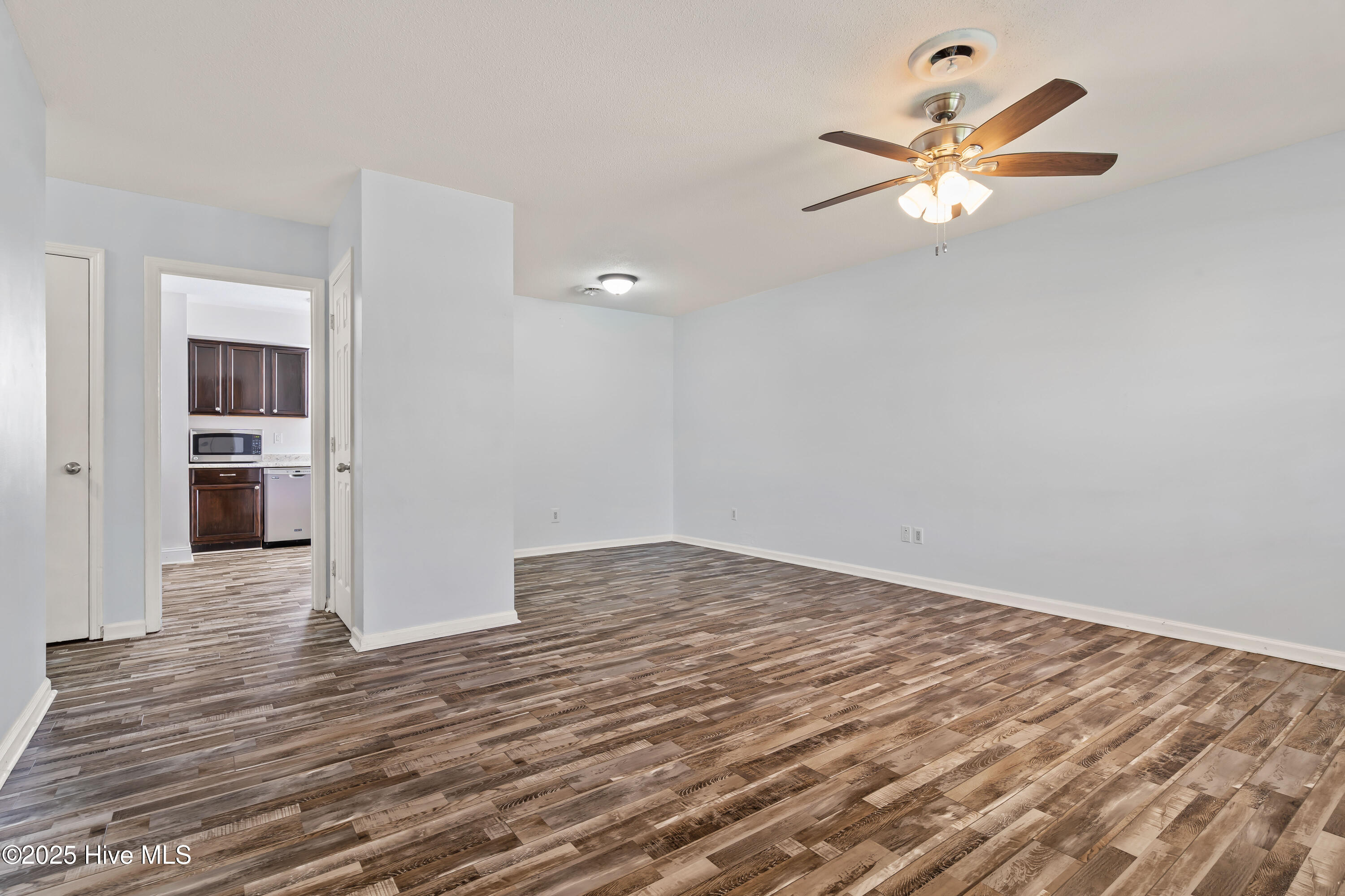 211 Dennis Road Jacksonville, NC 28546 - Photo 4 of 27 4