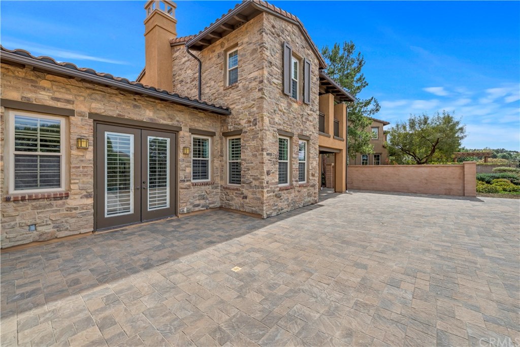 10 Salvatore Ladera Ranch, CA 92694 - Photo 3 of 37