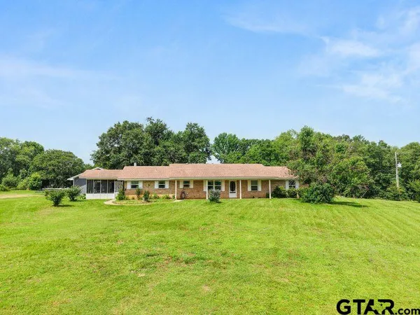 $449,000 | 5010 Bobwhite Road, Gilmer, TX 75645