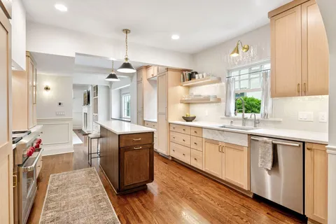 $1,795,000 | 4520 Casco Avenue, Edina, MN 55424