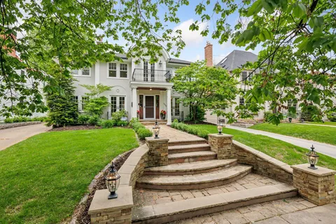 $1,795,000 | 4520 Casco Avenue, Edina, MN 55424