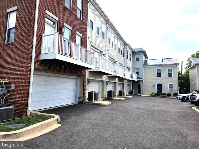 $2,650 | 2610 Sheridan Road Southeast, Unit 3, Washington, DC 20020