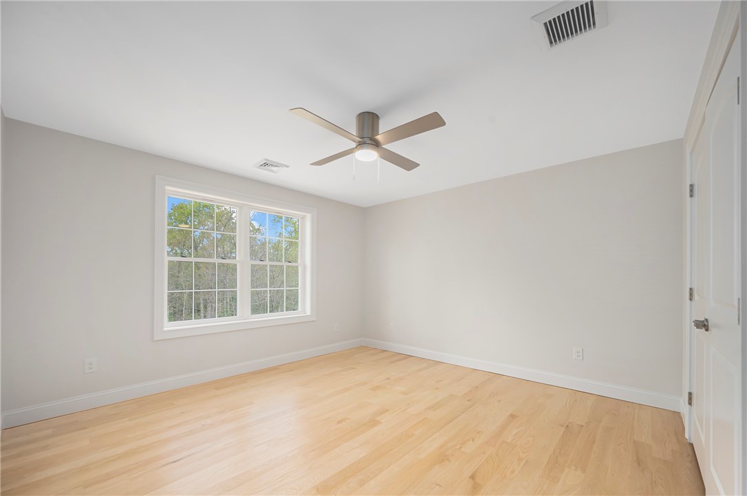 341 Burnt Hill Road Scituate, RI 02831 - Photo 20 of 38