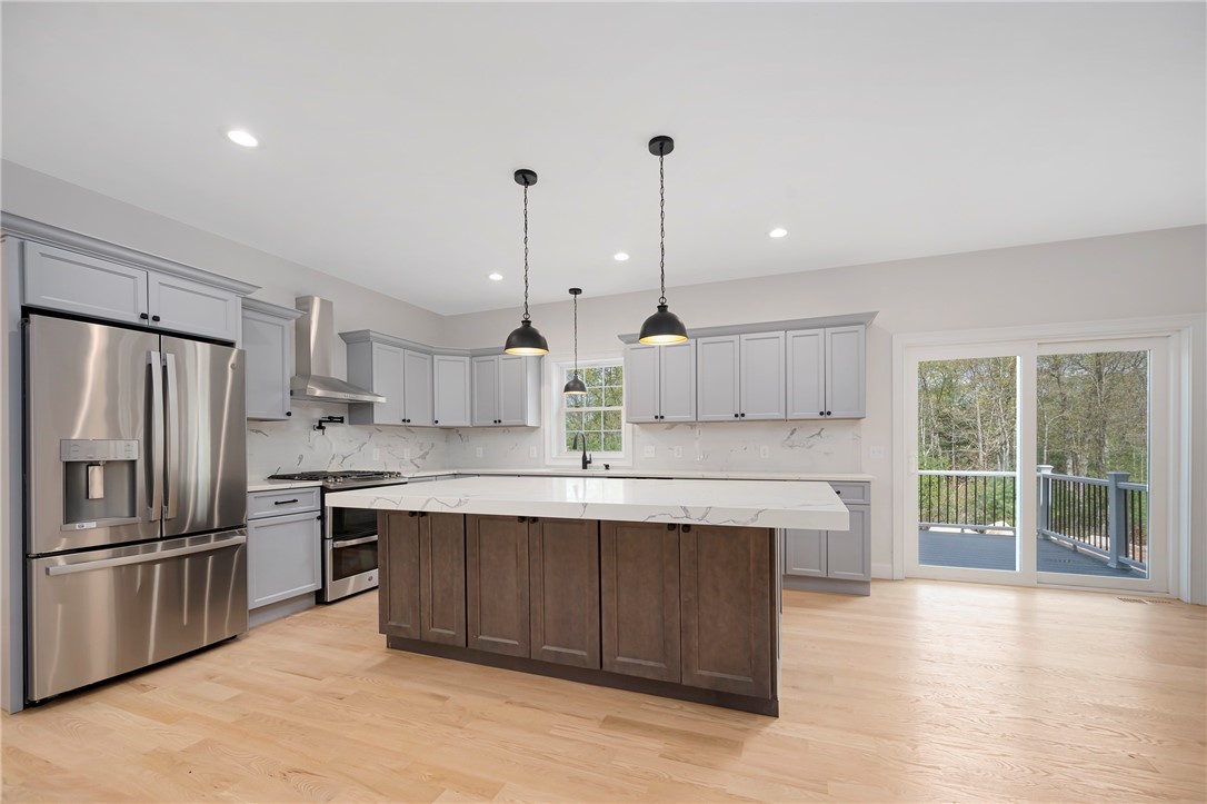 341 Burnt Hill Road Scituate, RI 02831 - Photo 10 of 38