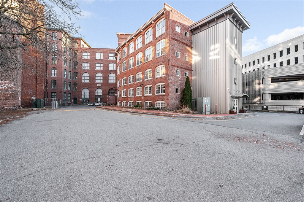 200 Market Street, Unit 3010 Lowell, MA 01852 - Photo 23 of 24