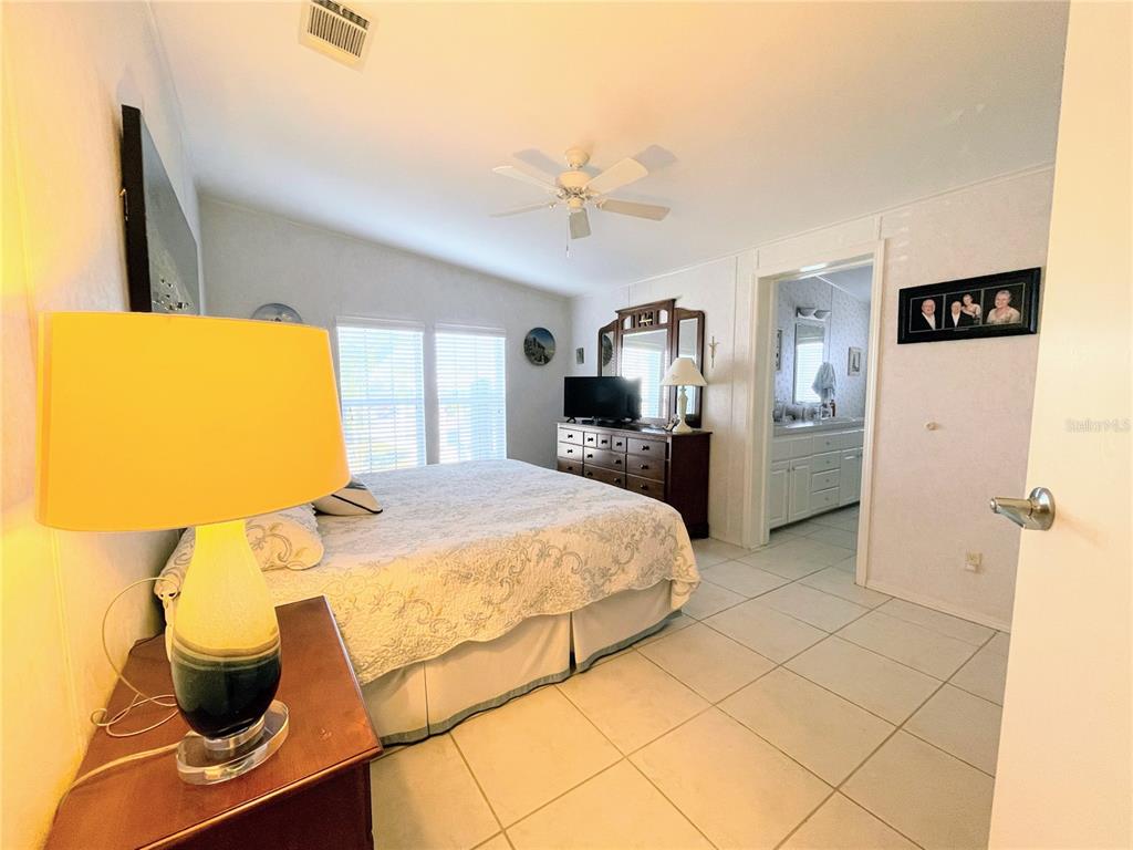 704 Carefree Street Venice, FL 34285 - Photo 12 of 29