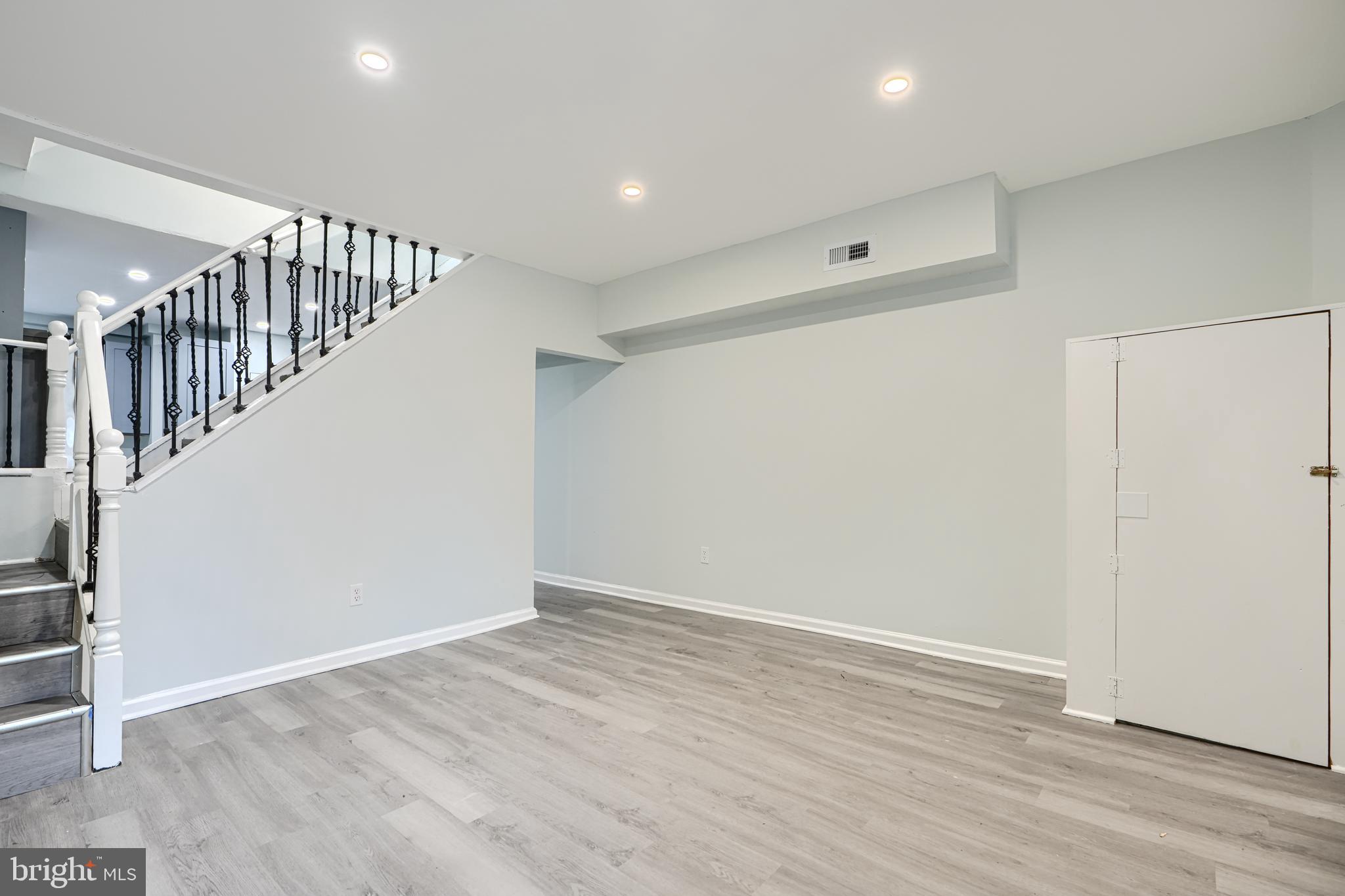 3606 Old York Road Baltimore, MD 21218 - Photo 7 of 35 a view of entryway with wooden floor