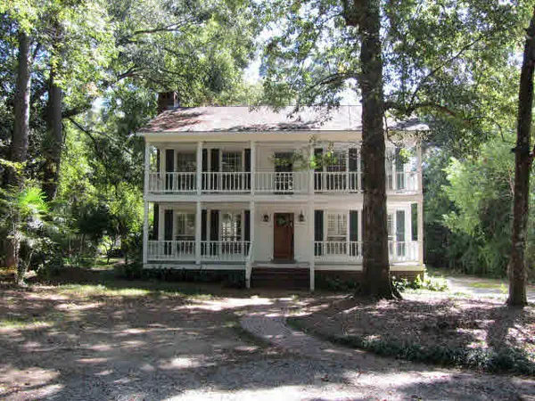 $1,400 | 6790 South Winding Brook Drive, Fairhope, AL 36532