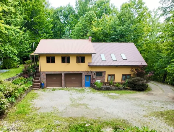 $1 | 6721 Township Road 319, Millersburg, OH 44654