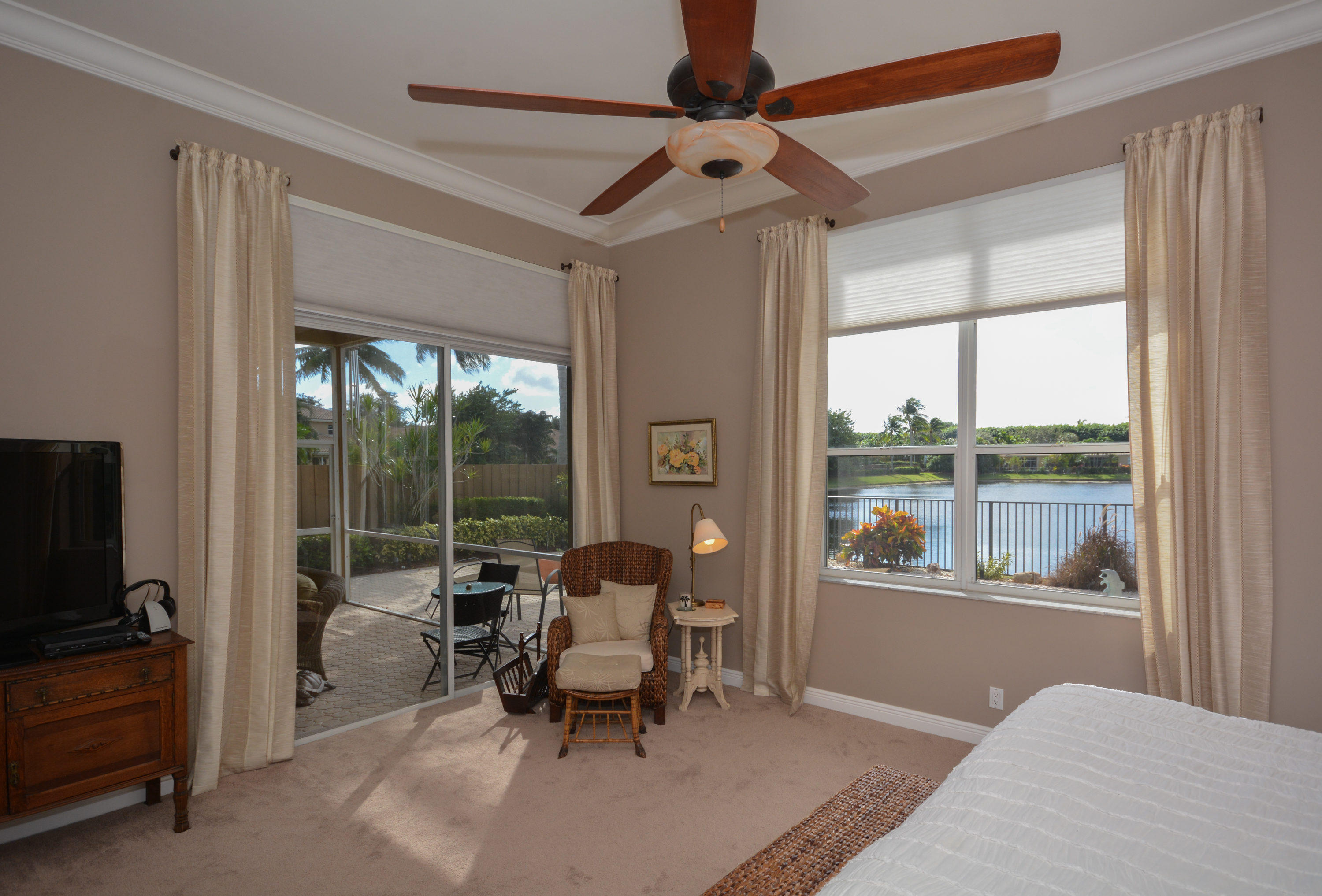 2428 Northwest 67th Street Boca Raton, FL 33496 - Photo 16 of 39 2428 NW 67th St Boca Raton FL-print-013-
