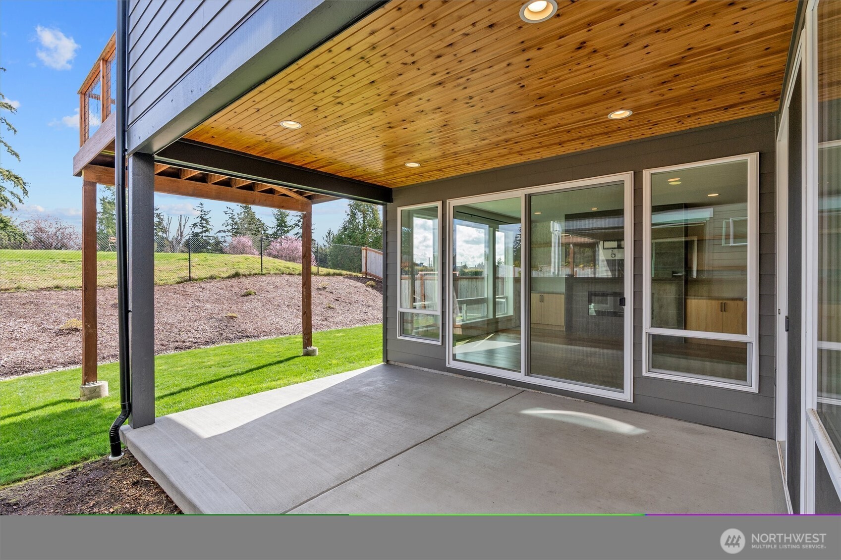 421 Rockefeller Avenue Everett, WA 98201 - Photo 12 of 40 a view of porch with a backyard