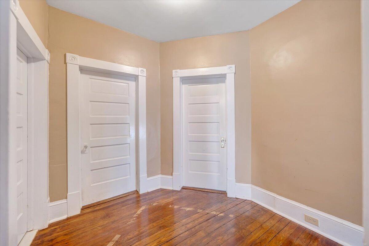 518 Walnut Avenue Southwest Roanoke, VA 24016 - Photo 14 of 42 28-MIB04603