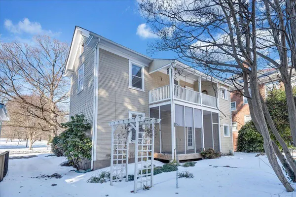 $420,000 | 518 Walnut Avenue Southwest, Roanoke, VA 24016