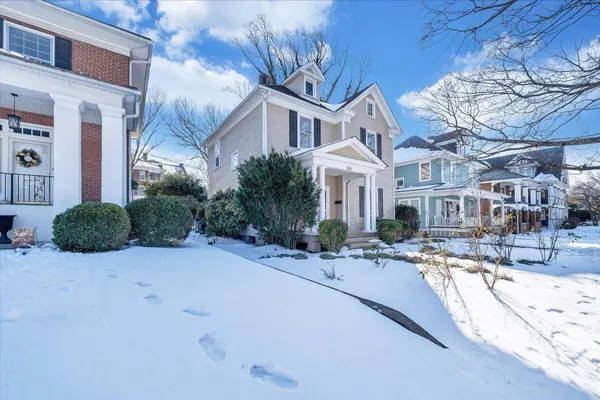 $420,000 | 518 Walnut Avenue Southwest, Roanoke, VA 24016