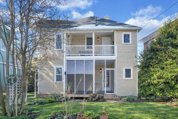 $420,000 | 518 Walnut Avenue Southwest, Roanoke, VA 24016