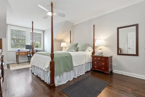 $985,000 | 145 South Bradford Court, Lake Forest, IL 60045