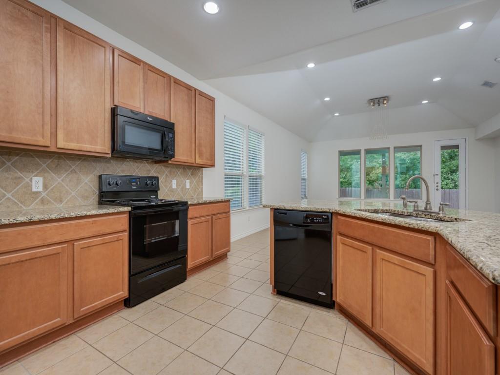 8737 Maple Ridge Trail Fort Worth, TX 76244 - Photo 15 of 25 Gallery Image 15
